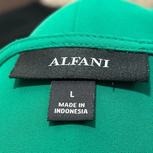 Alfani Womens Green Ruffle Trim Bell Sleeve Asymmetrical Blouse Top Size L - Picture 6 of 8